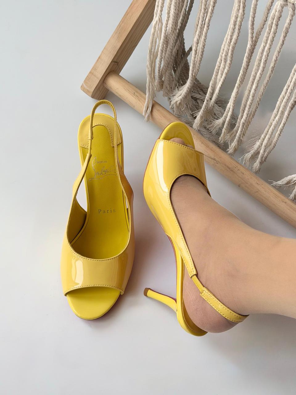 Ladies heels