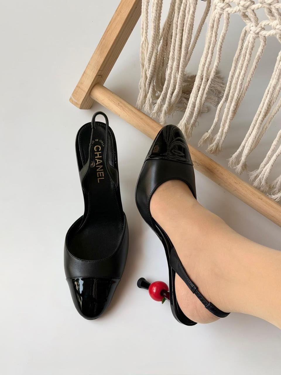 Ladies heels