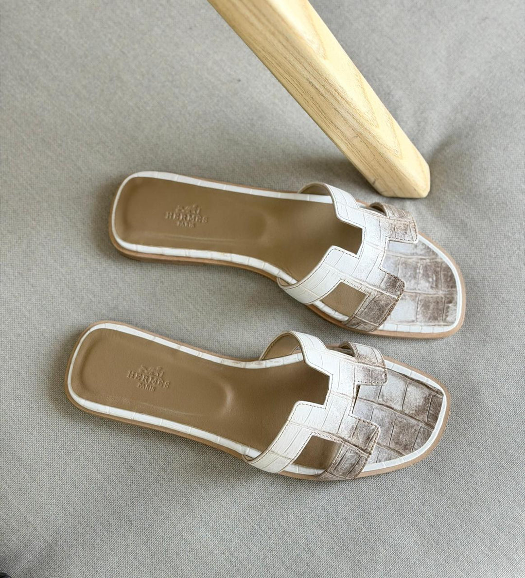 Ladies flats