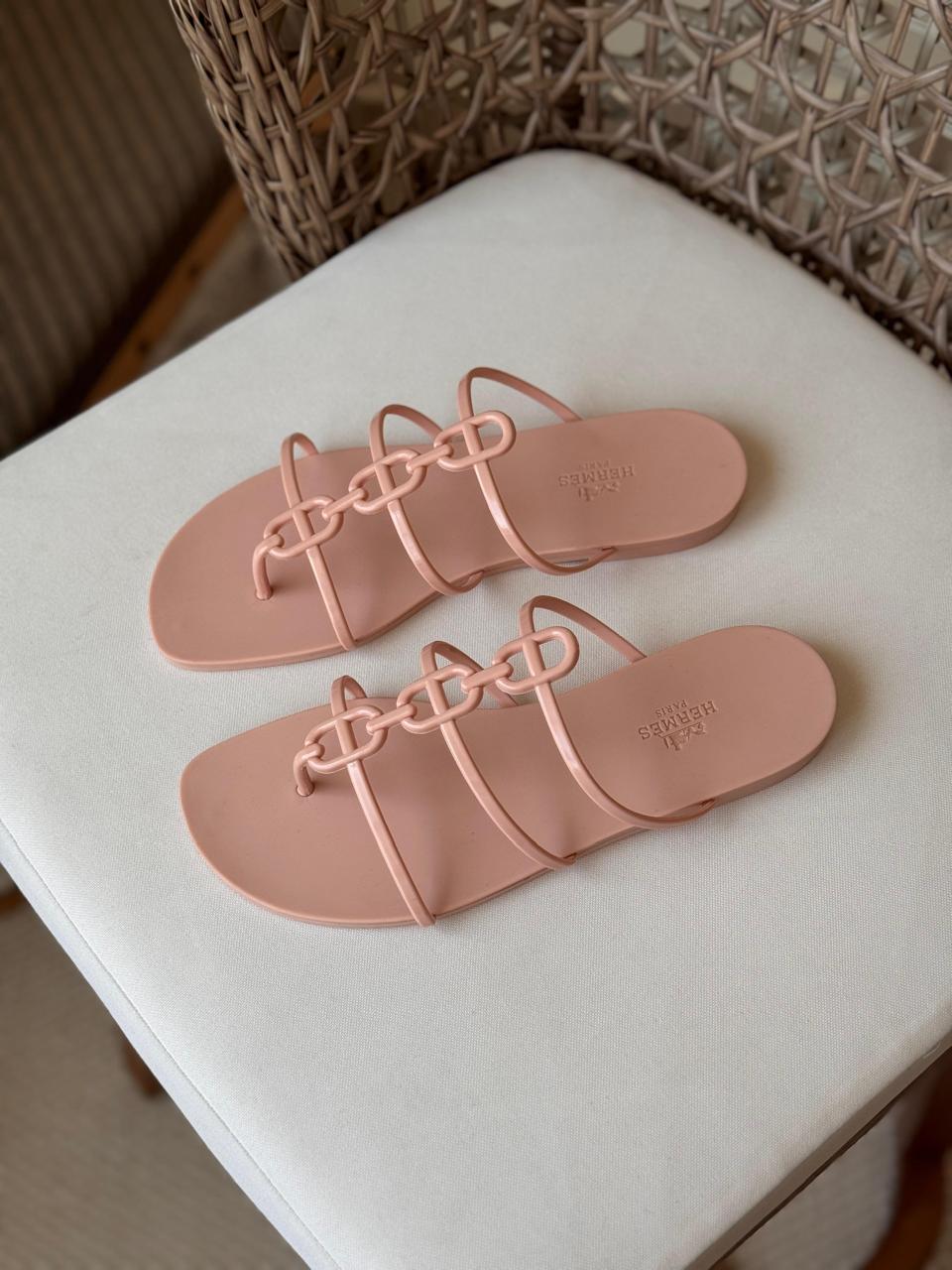 Ladies flats