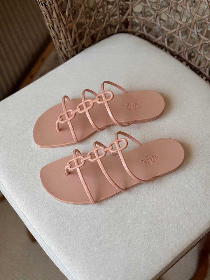 Ladies flats