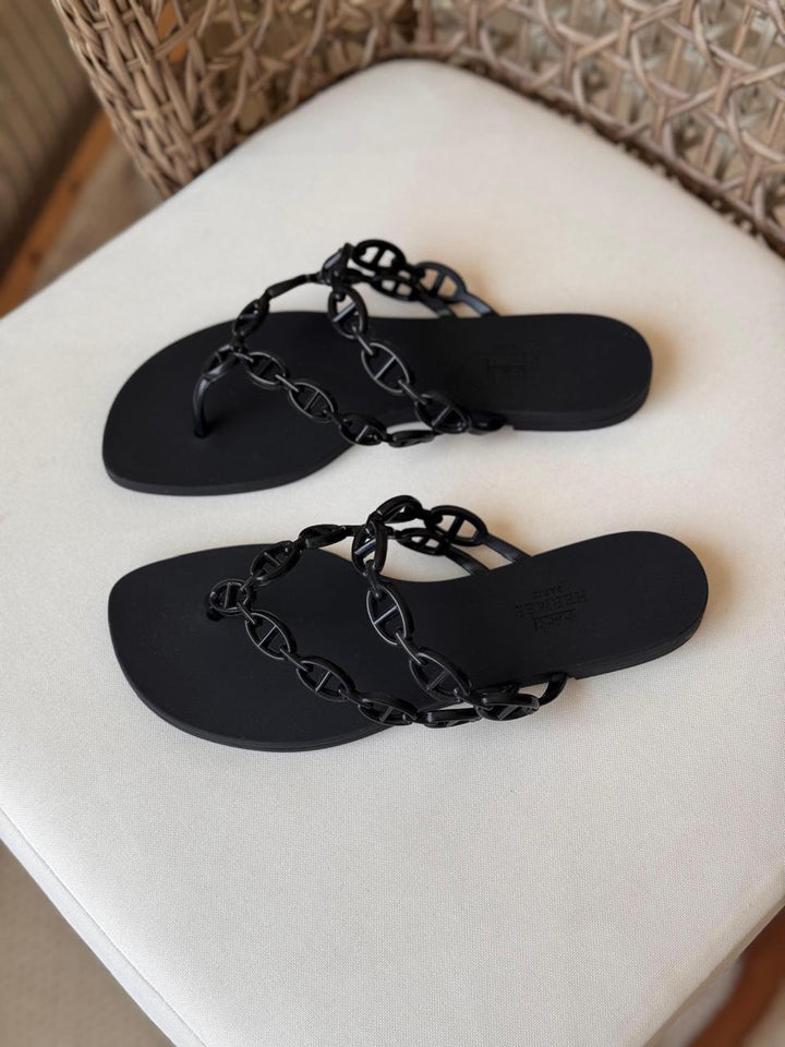 Ladies flats
