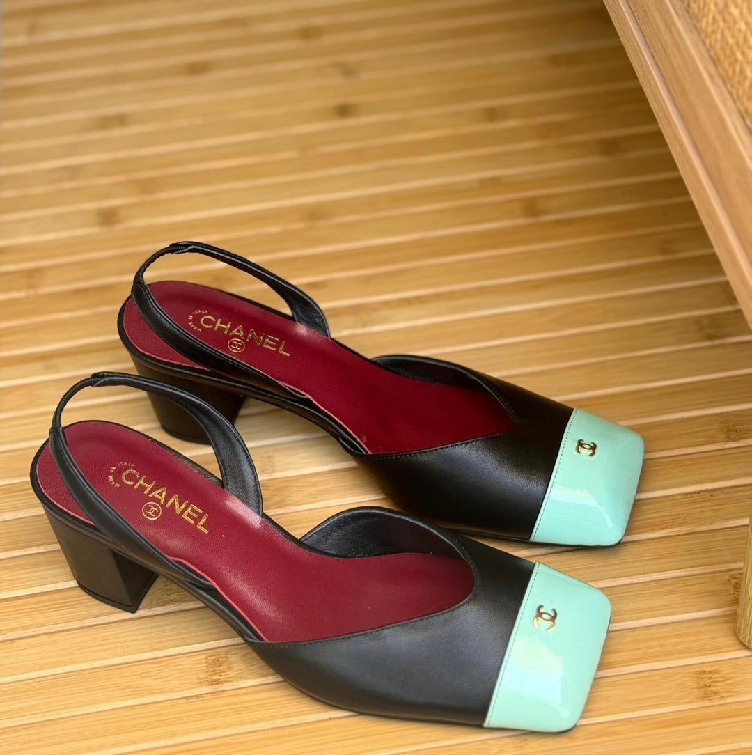 Ladies flats
