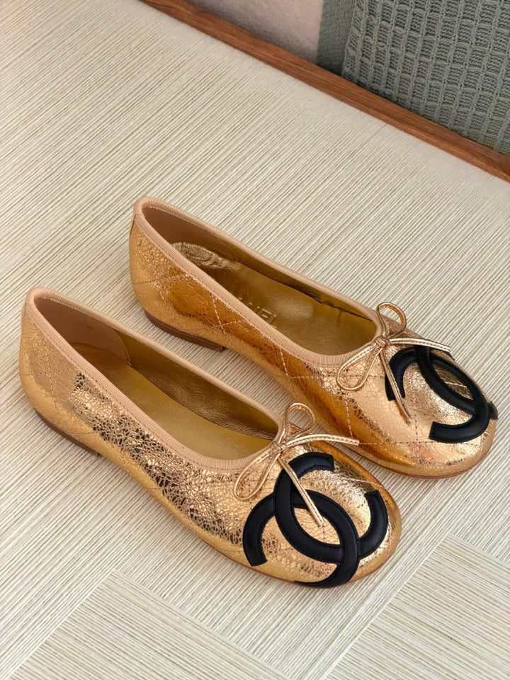 Ladies shoes