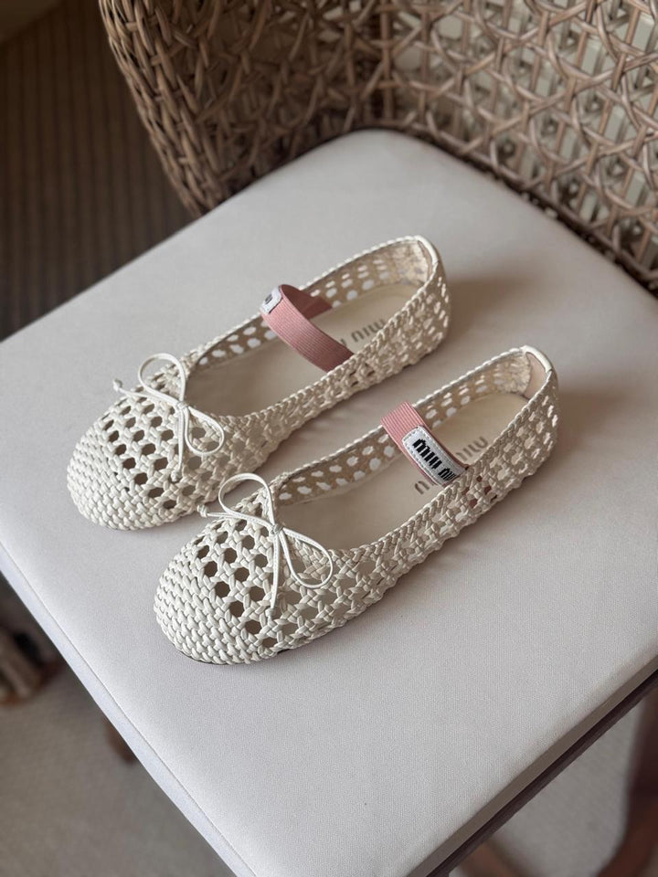 Ladies shoes