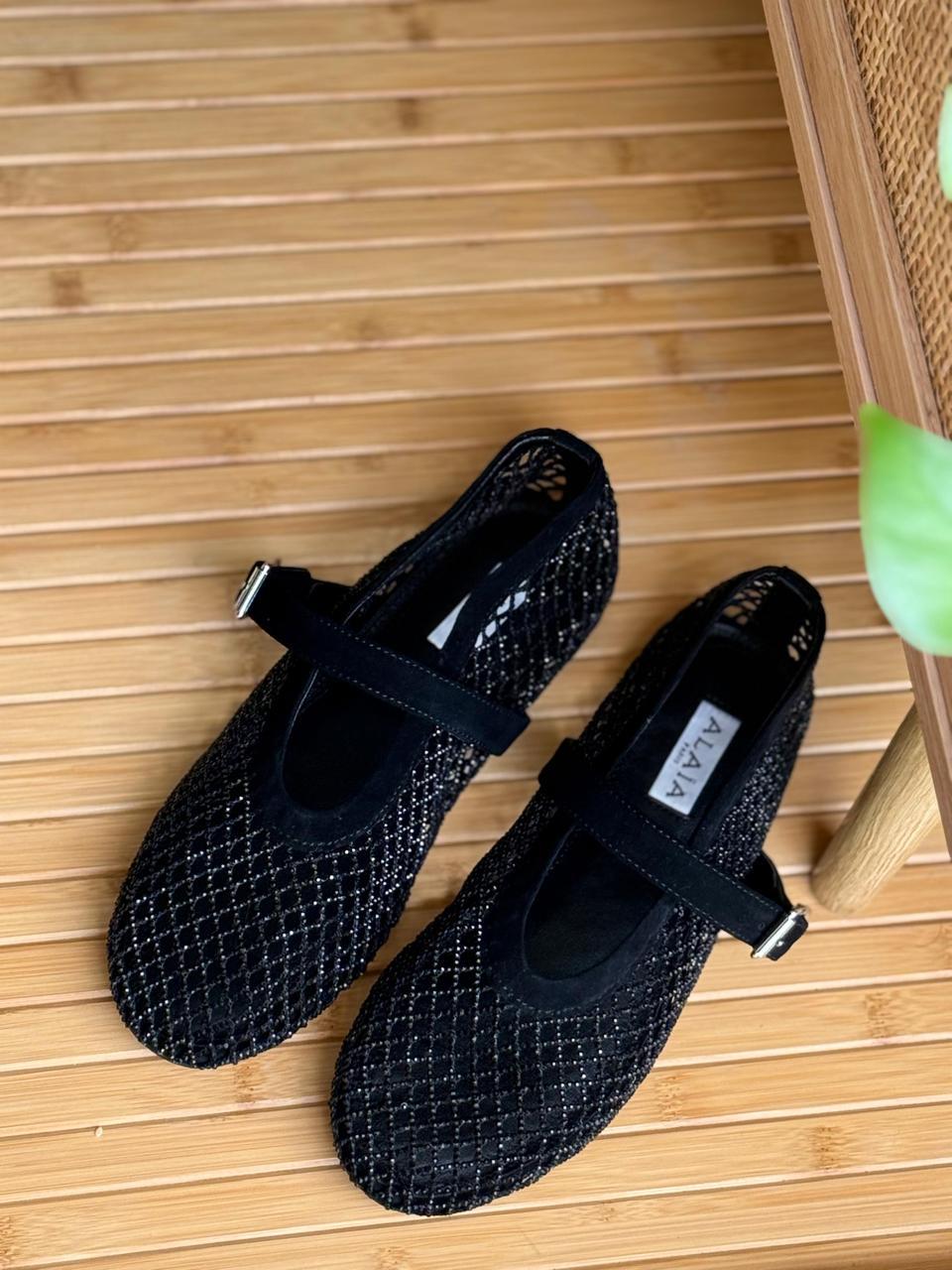 Ladies shoes