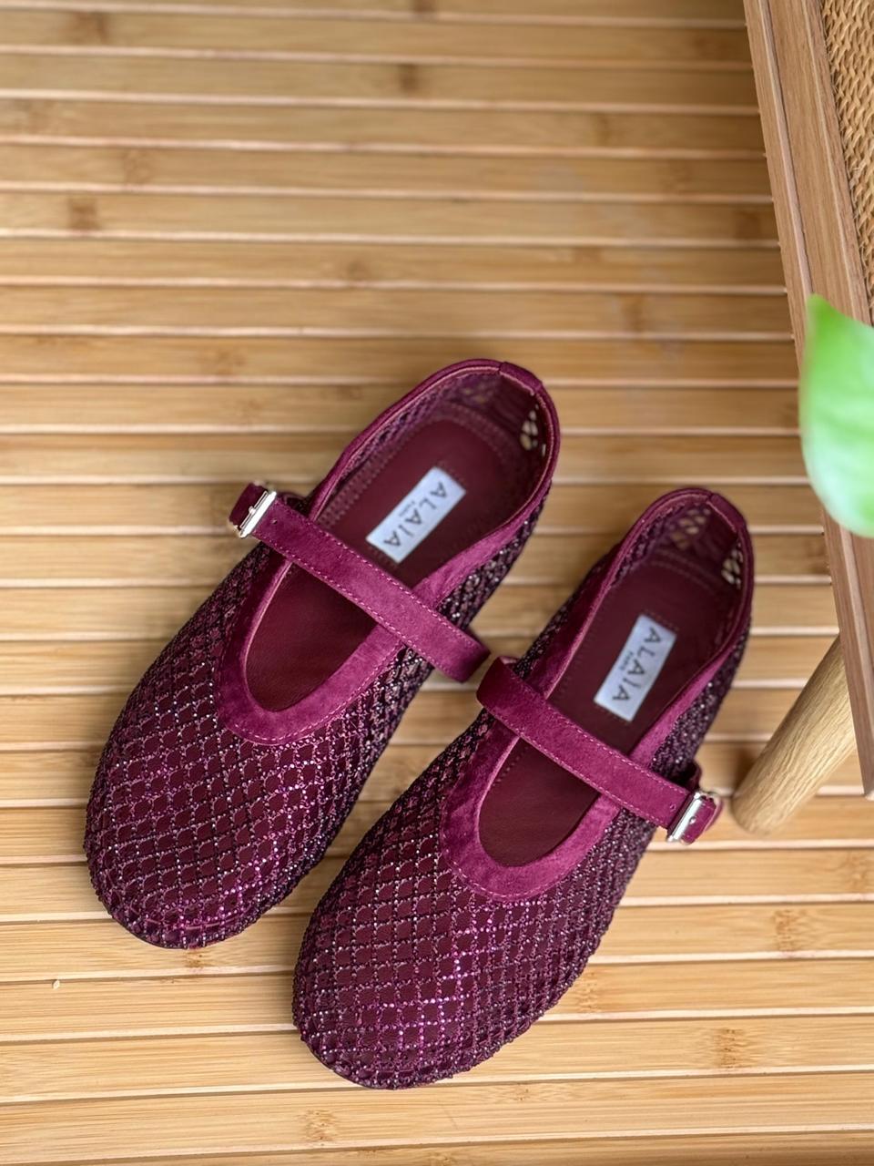 Ladies shoes