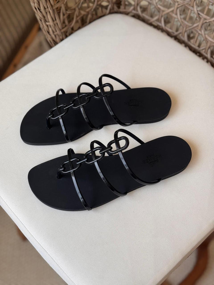 Ladies flats