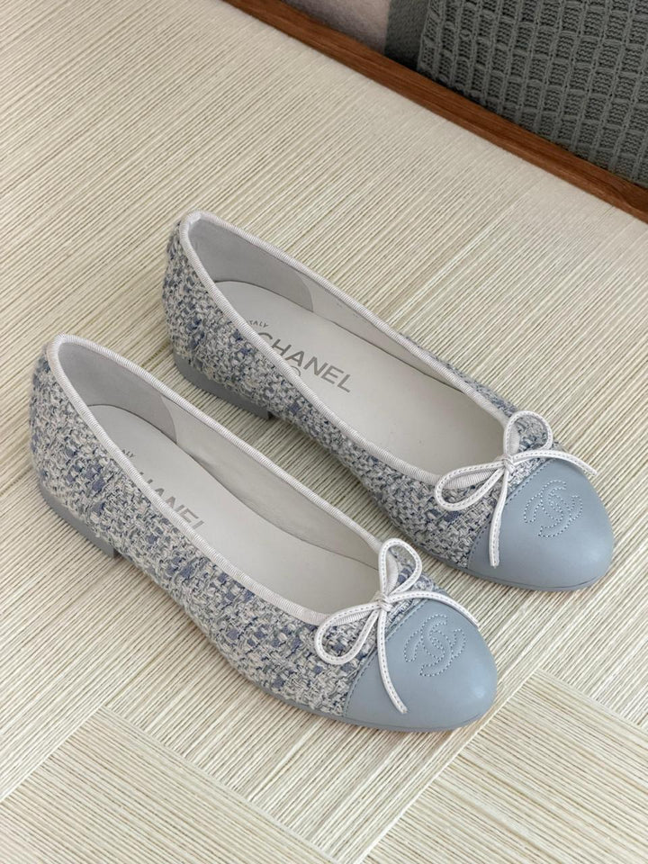 Ladies shoes