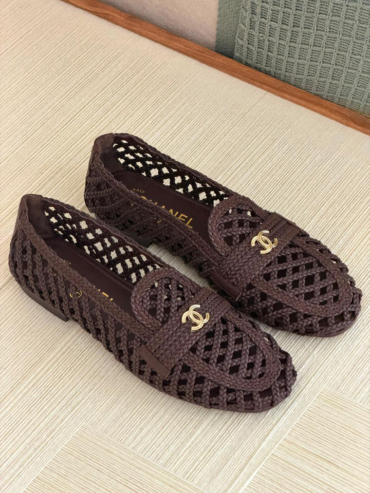 Ladies shoes