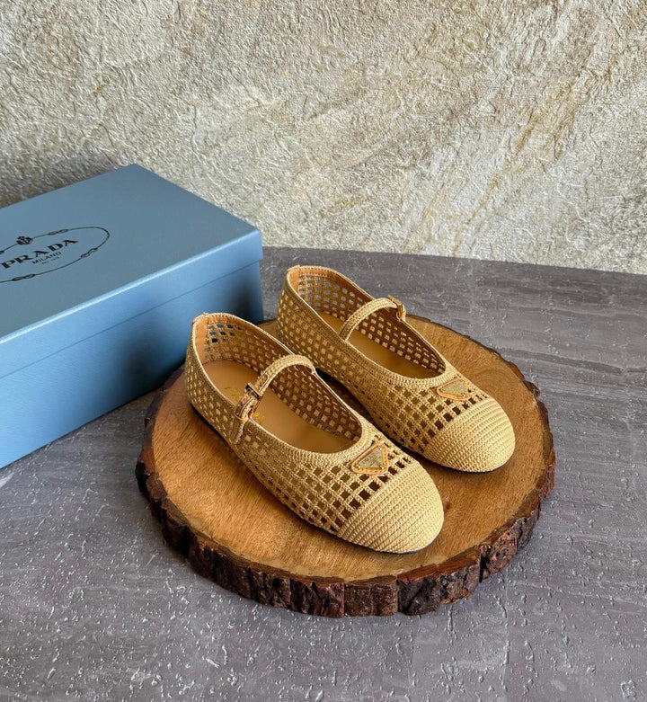 Ladies shoes
