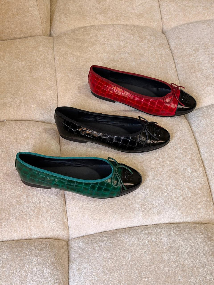 Ladies shoes