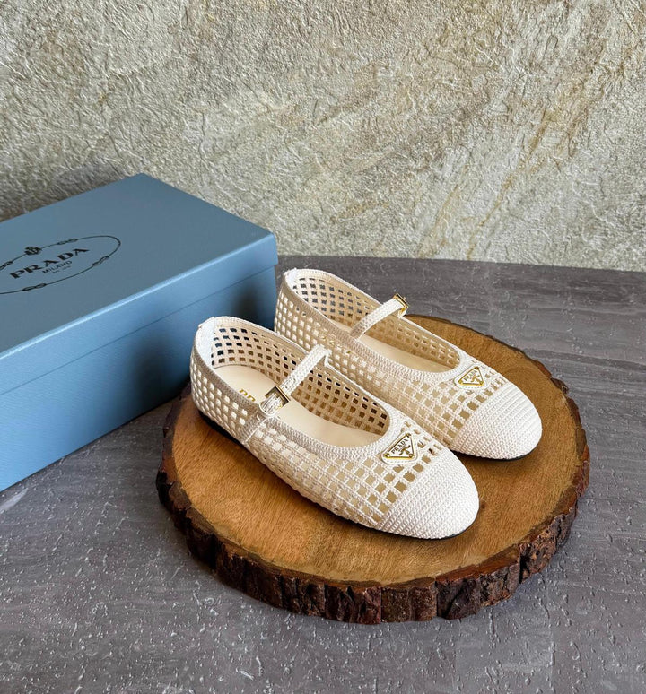 Ladies shoes