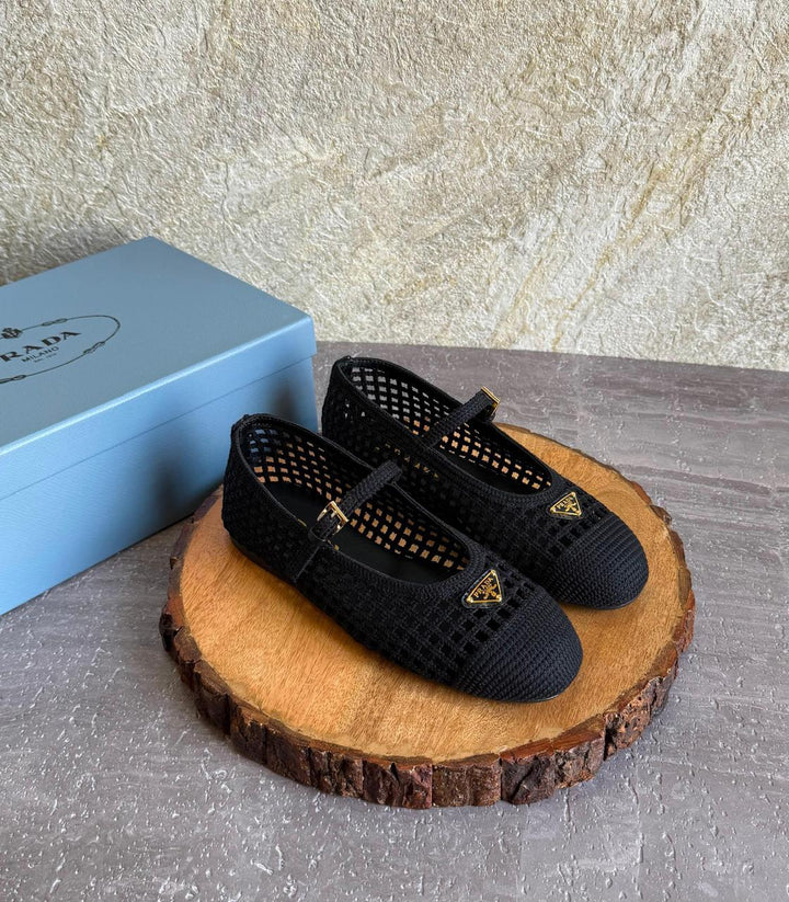 Ladies shoes