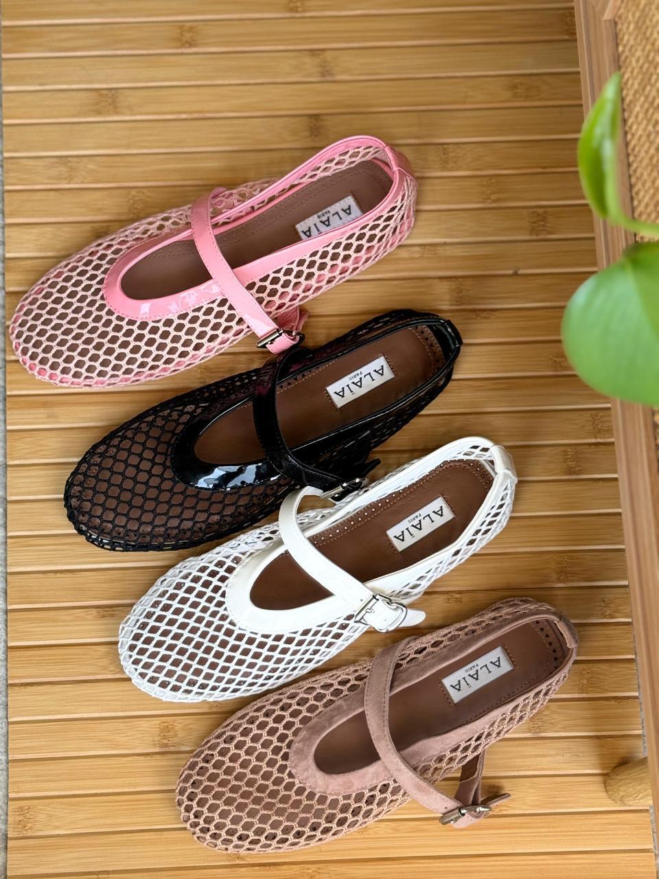 Ladies shoes