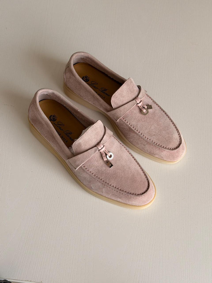 Ladies shoes