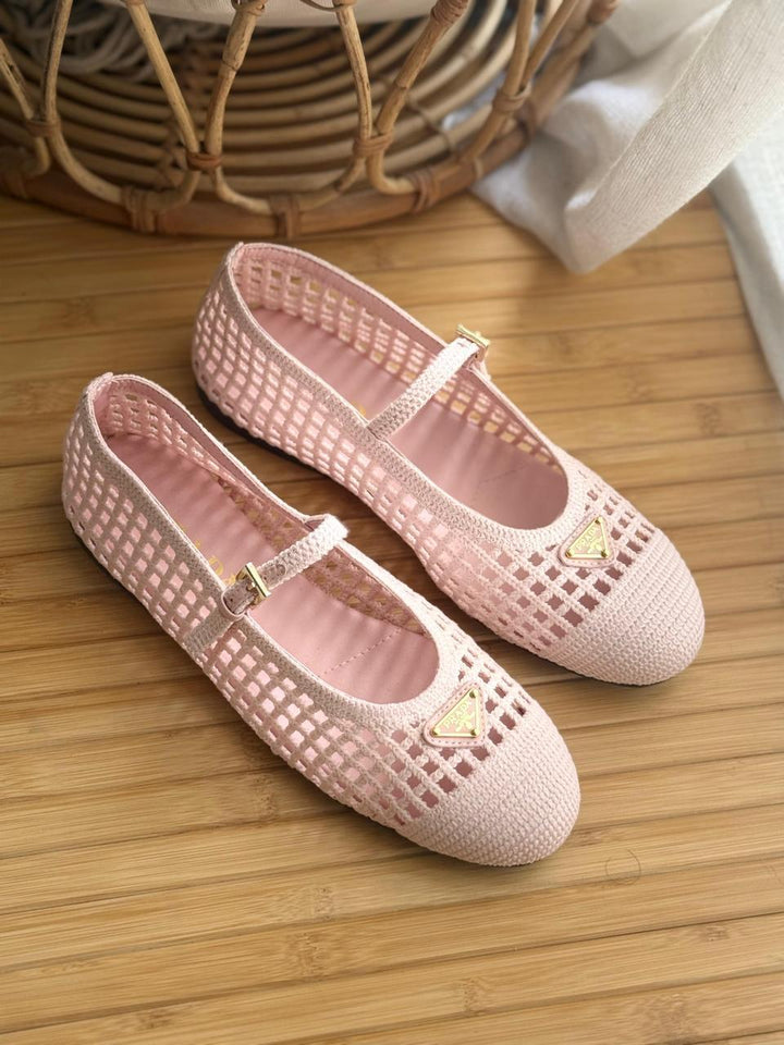 Ladies shoes