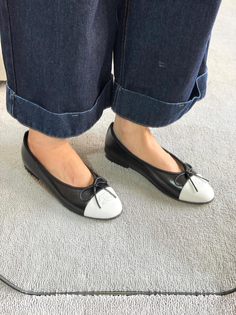 Ladies shoes